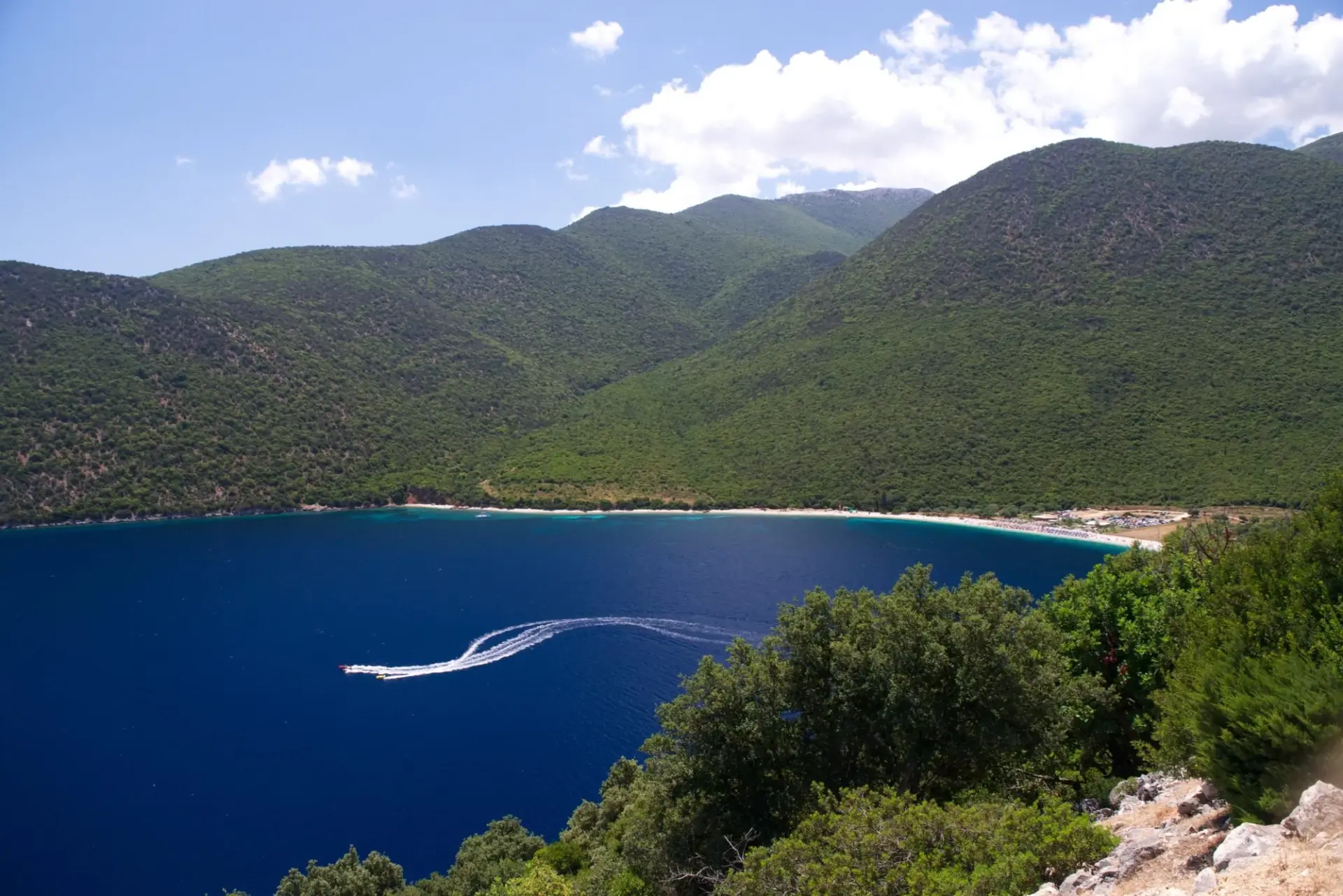 Antisamos Beach